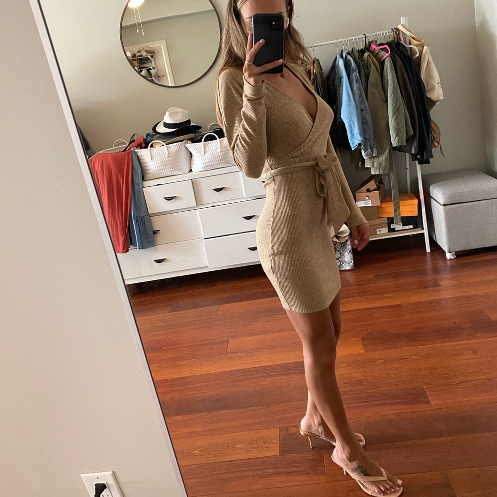 Forever 21 • Wrap Dress • XS